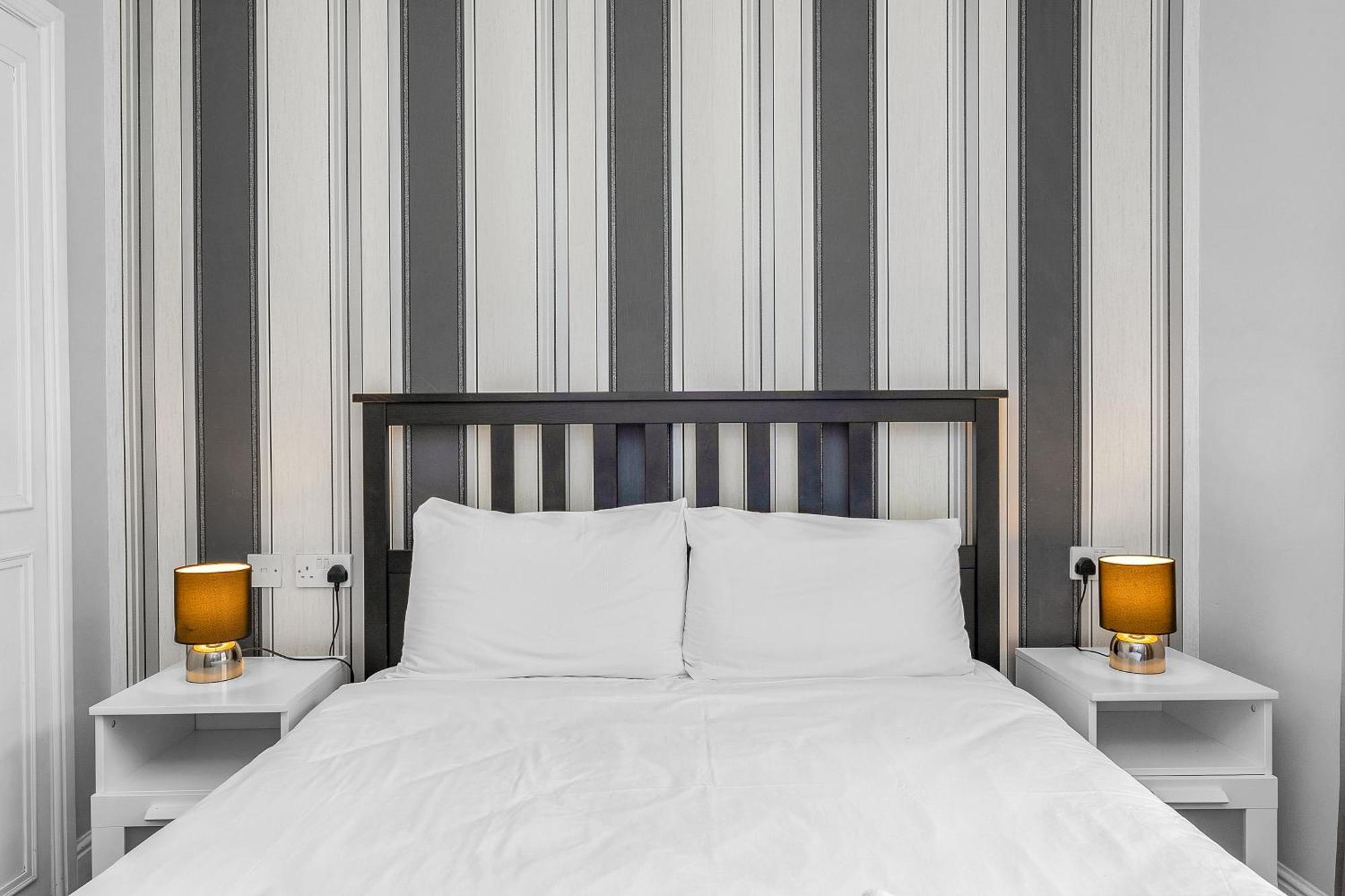 Comfy Place Off Royal Mile, With Parking * Edinburgh